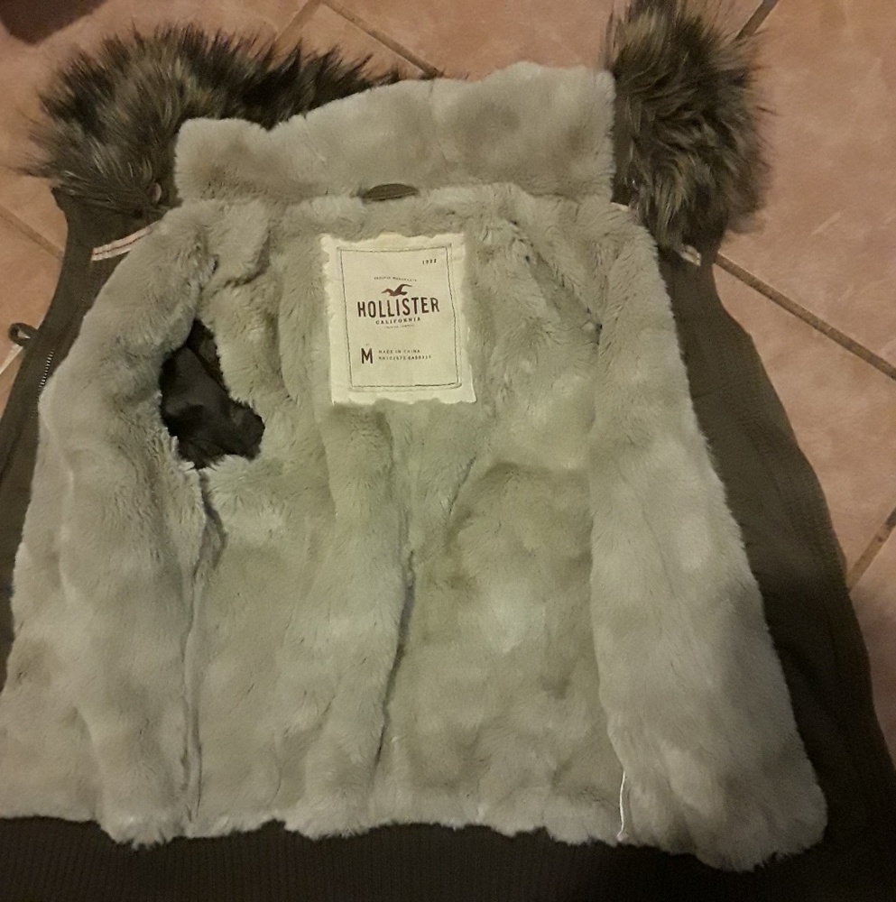 Hollister jacket - Picture 6 of 8